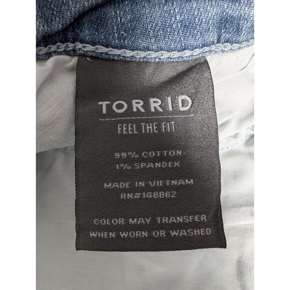 Torrid Jean Shorts Womens Size 16 Blue Denim Cotton Pockets Mid Rise Mid Short - Picture 6 of 10